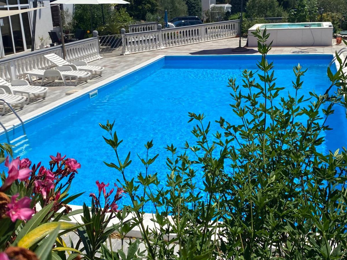 Hotel Aurora Pula Ngoại thất bức ảnh