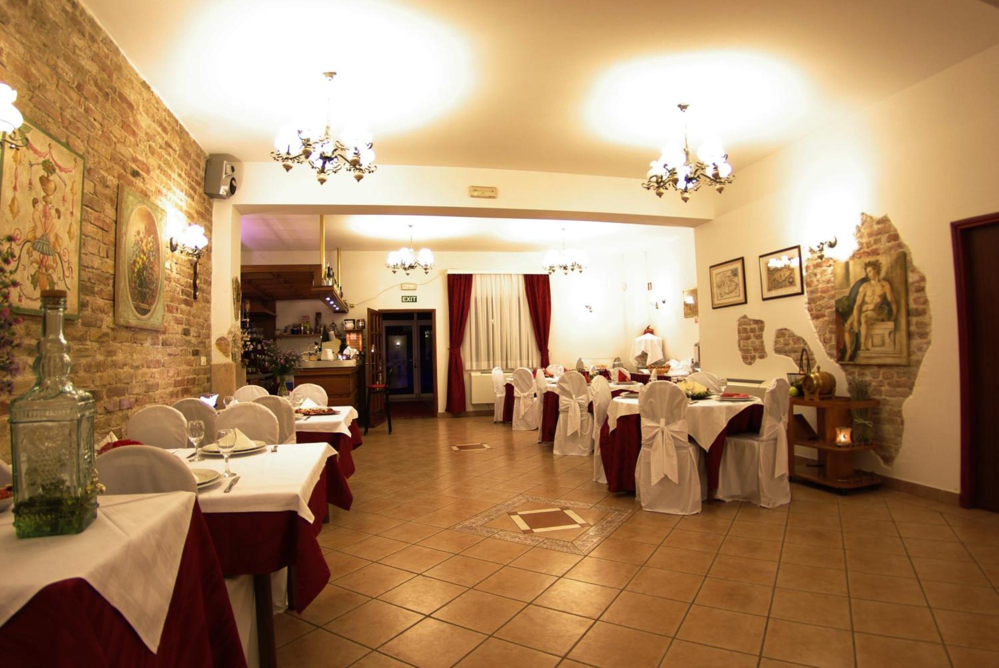 Hotel Aurora Pula Ngoại thất bức ảnh