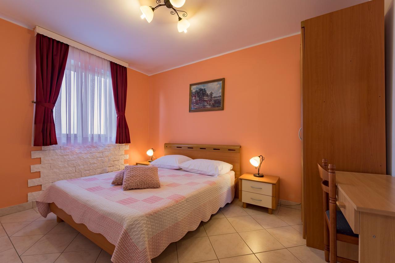 Hotel Aurora Pula Ngoại thất bức ảnh