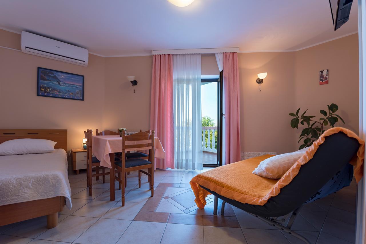 Hotel Aurora Pula Ngoại thất bức ảnh